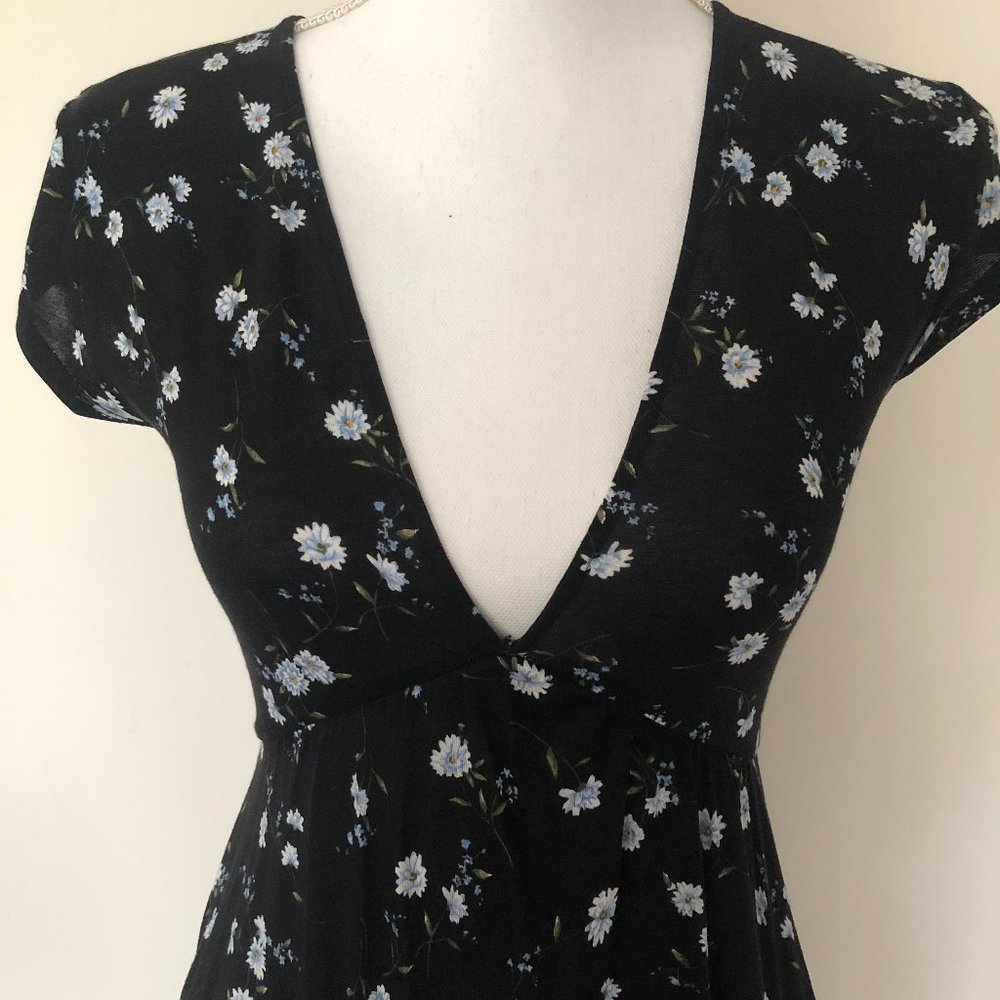 NWT Urban Outfitters Black Floral Midi Dress, Size XS